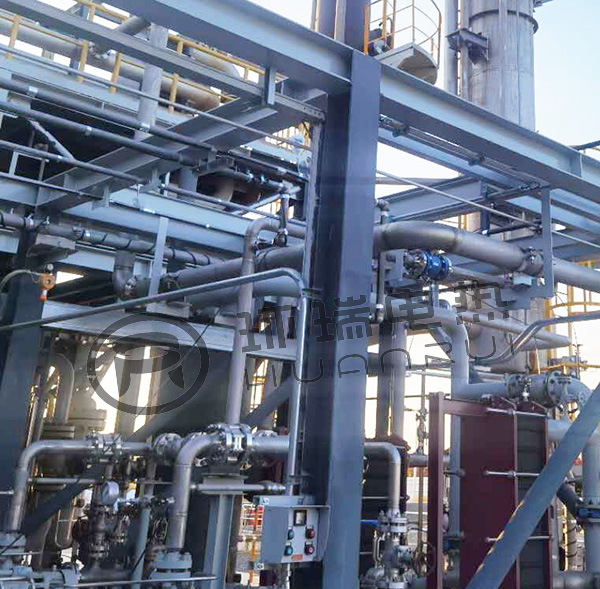 化工管道电伴热现场安装图片